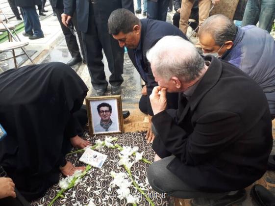 خاکسپاری جلیل فتوحی نیا در قطعه هنرمندان