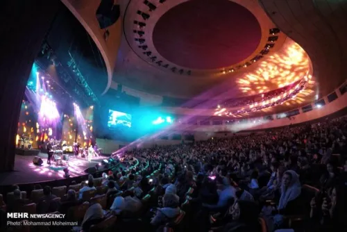 برنامه کنسرت ها تا پایان ماه دوم پاییز برج میلاد هم میزبان است